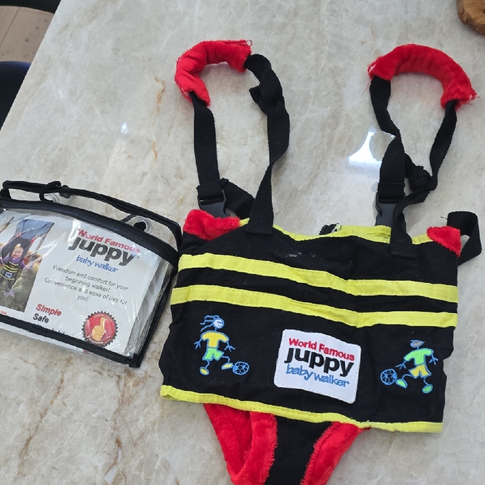 Juppy Baby Walker in Black and Red